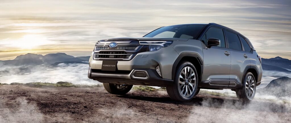 後部座席からの視界が広く開放的なおすすめSUV、スバル フォレスター。